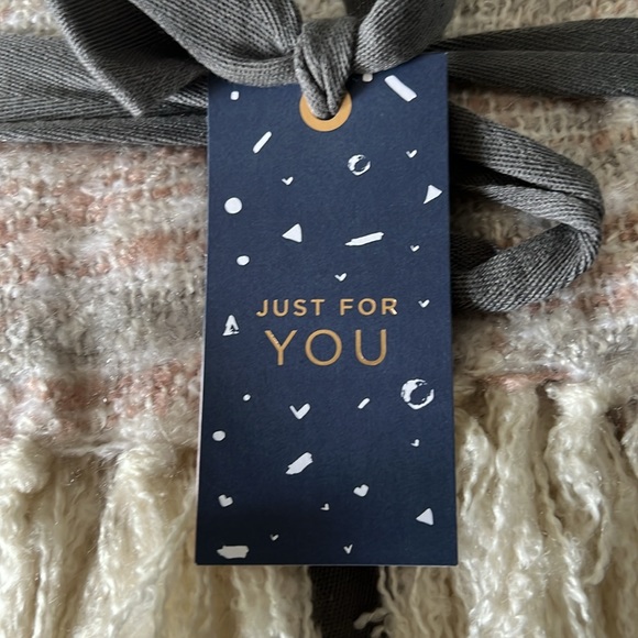 West Elm Space-Dyed  Blanket Throw - Picture 3 of 6